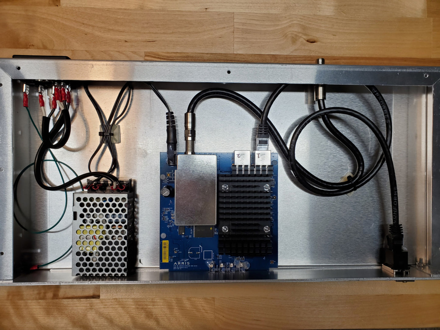 Rackmount Arris SB8200 Cable Modem Internal